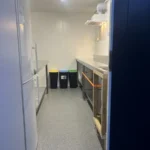 3,5 m harmaa ruokaperävaunu valmiiksi koottuna