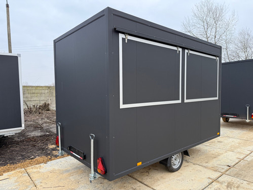 Toiduhaagis S3520, 3,5 × 2 m, 750 kg, 2 akent, matt-must viimistlus